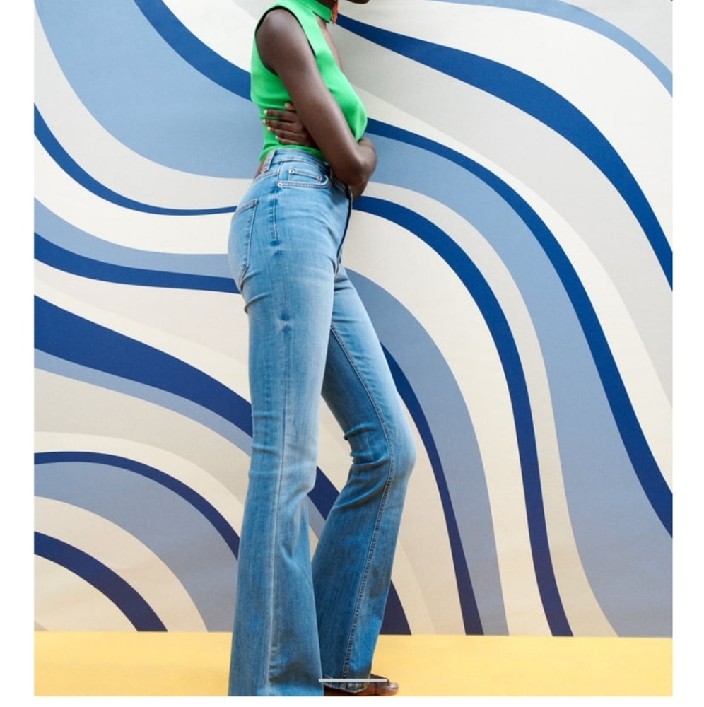 Zara|  High Rise Skinny Fit Flare Jeans